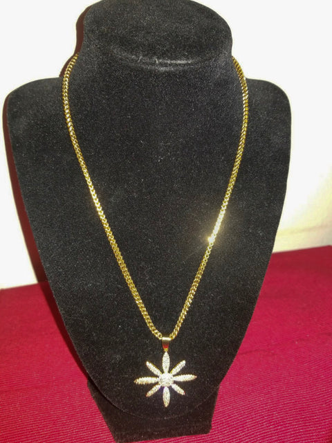 Flower Gold Necklace
